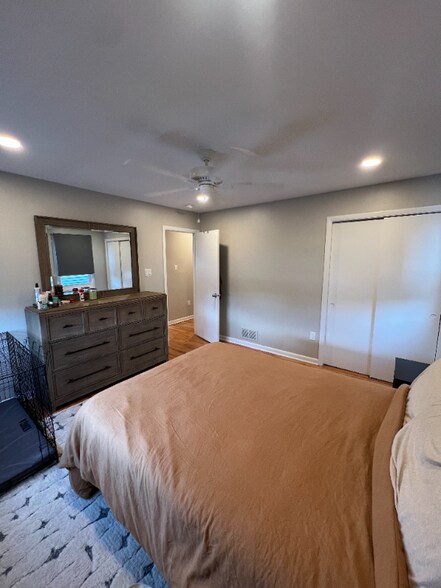 Building Photo - 221-223-223 Haven Ave