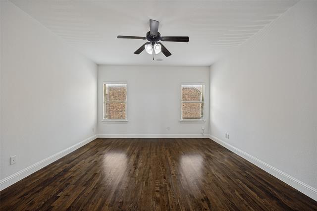 Building Photo - 7919 Parkwood Blvd