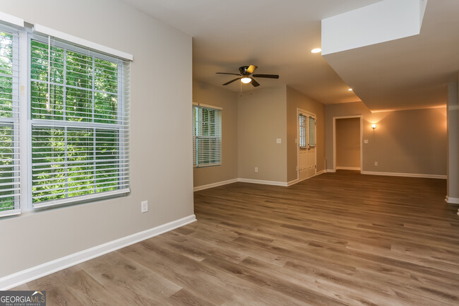 Building Photo - 90 Stiles Dr