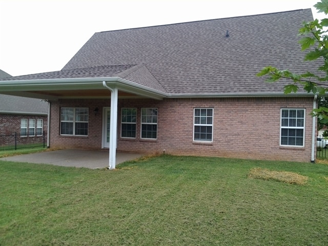 Building Photo - 4013 Lilac Ln