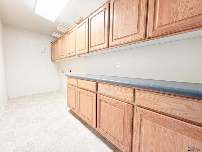 Building Photo - 3590 W 27th Pl