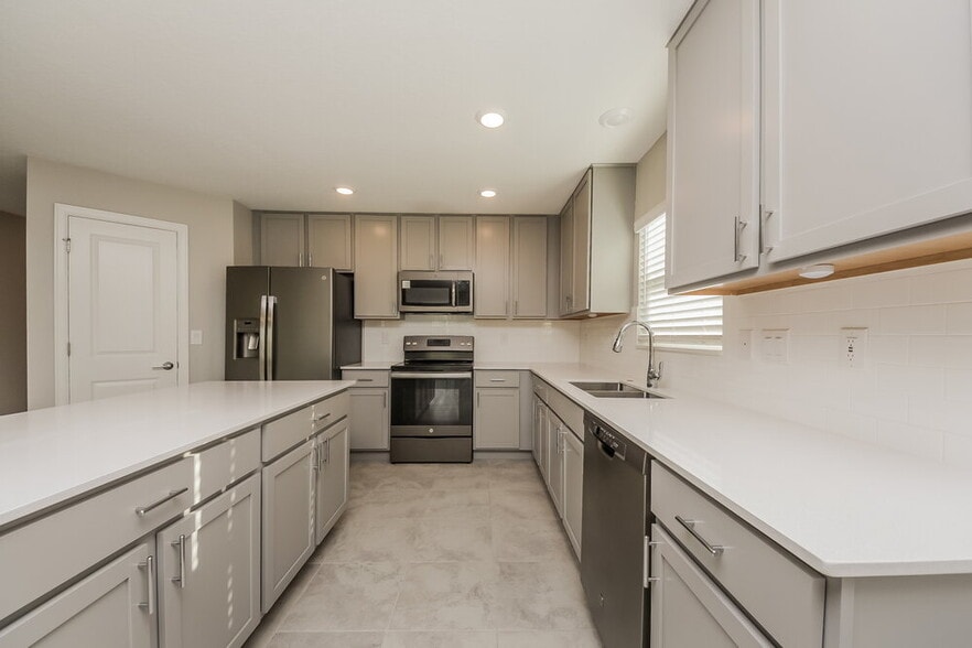 Building Photo - 4419 Bluff Oak Loop