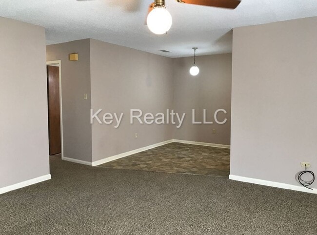 Building Photo - 602 - A Gary K - Pineville