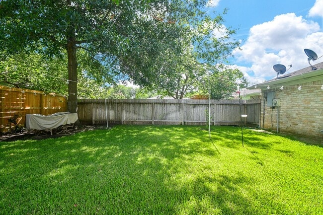 Building Photo - 12806 Westhorpe Dr