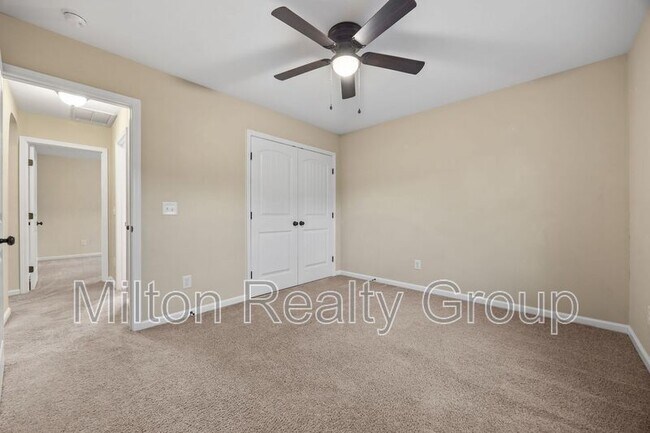 Building Photo - 111 Angel Oak Dr