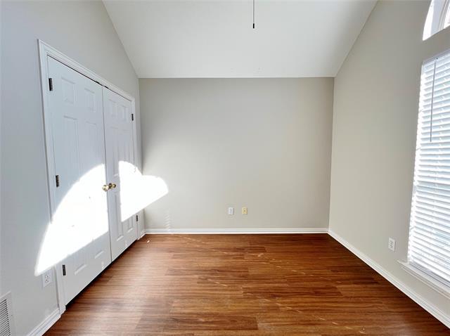 Building Photo - 2023 Brooke Dr