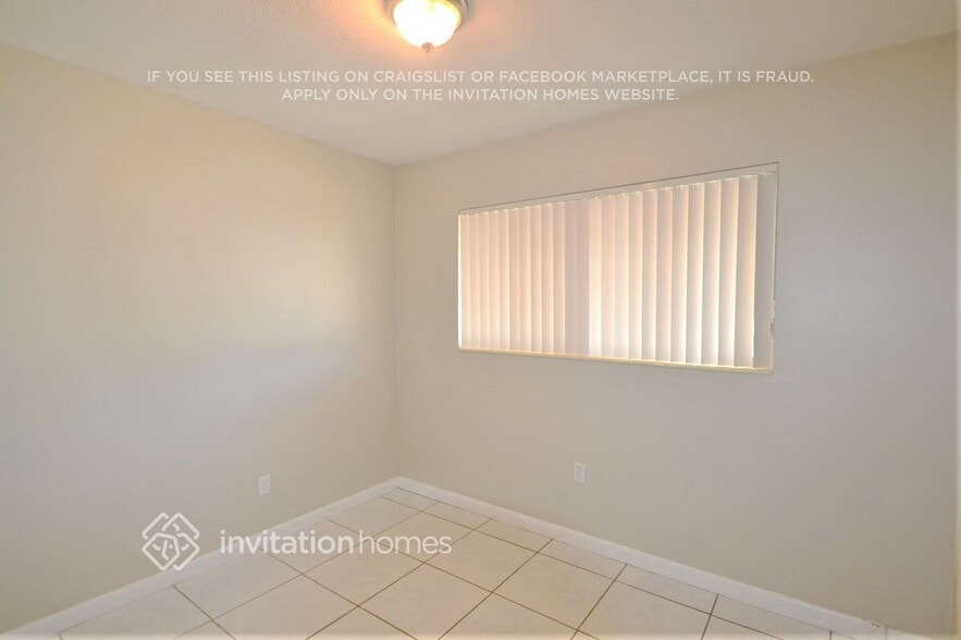 Building Photo - 6816 SW 12th St