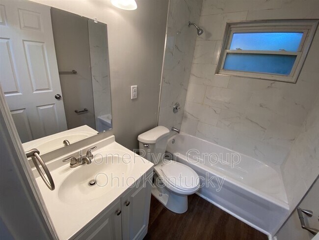 Building Photo - 2644 Knight Ave