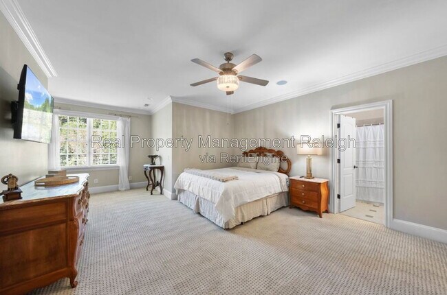 Building Photo - 6573 Wakefalls Dr