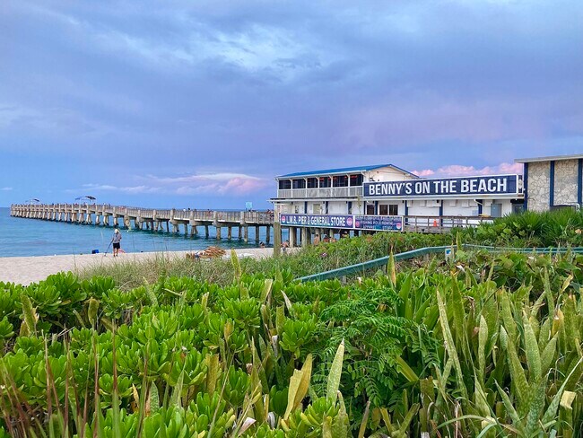 Building Photo - 4501 S Ocean Blvd