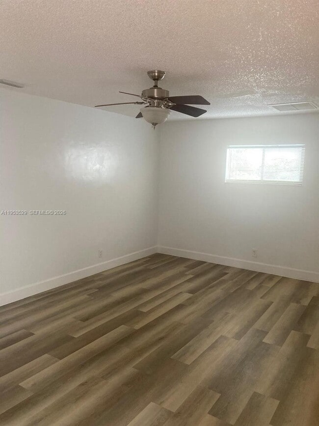 Building Photo - 35 Crossings Cir