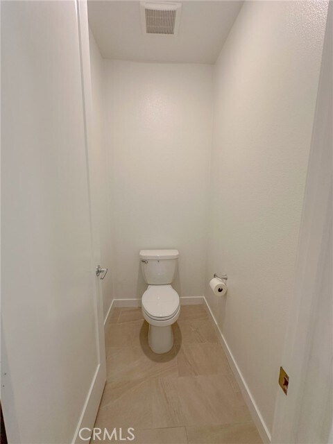 Building Photo - 178 Waypoint