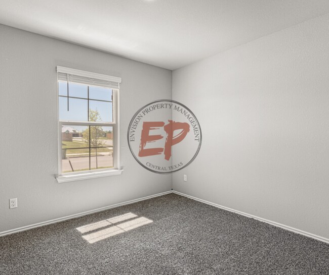 Building Photo - 7113 Llano Dr