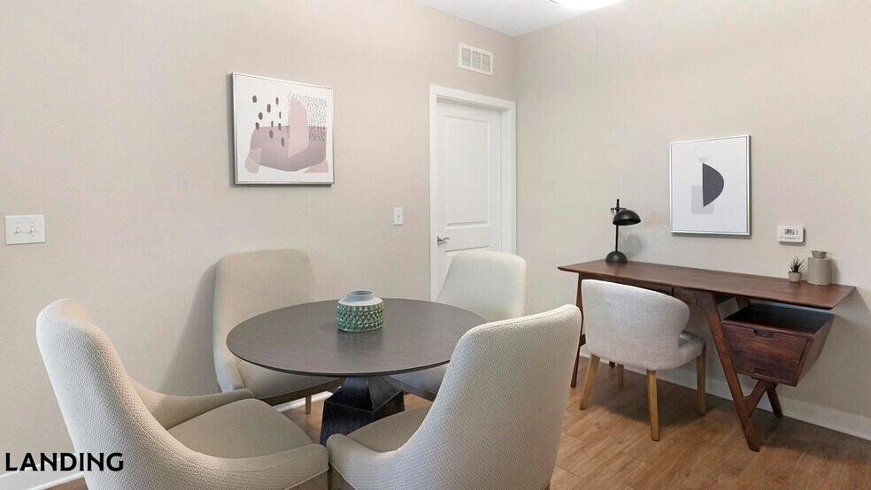 Building Photo - 215 Hunters Lk Wy