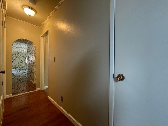 Building Photo - Southwood Home
