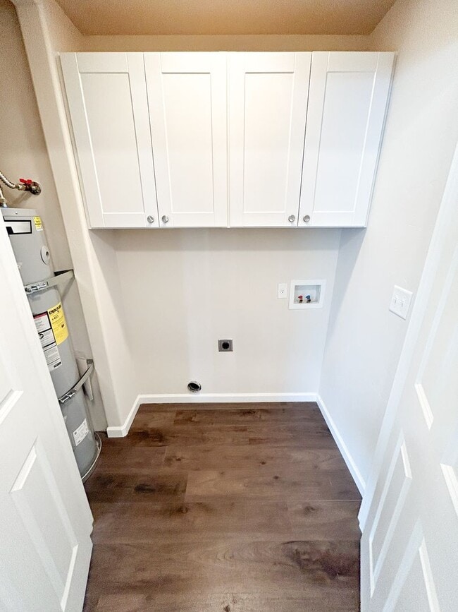 Building Photo - 3513 Chelsea St