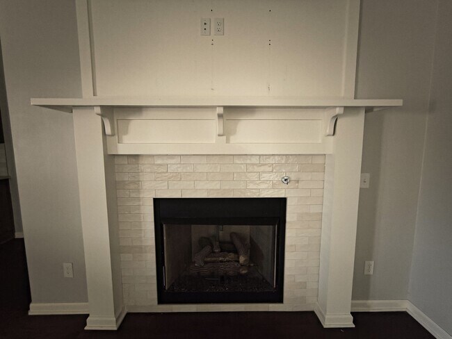 Building Photo - 2832 Wild Rose Ln