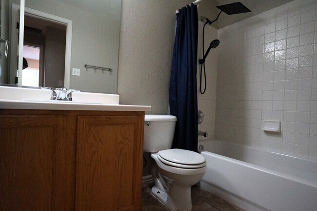 Building Photo - 5221 Hudson Cir