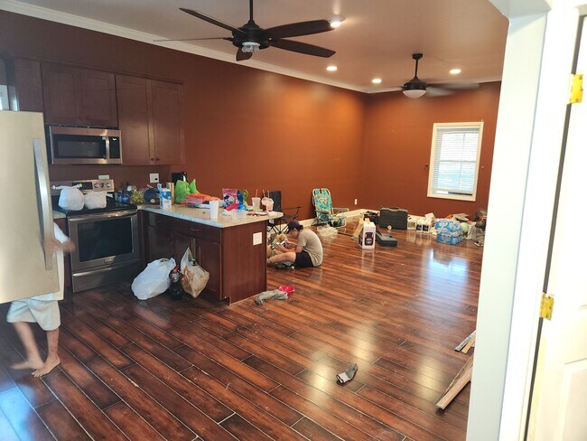 Building Photo - 2320 Allen Ave