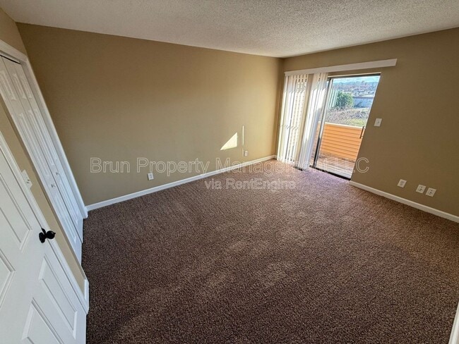 Building Photo - 334 Olympia Dr