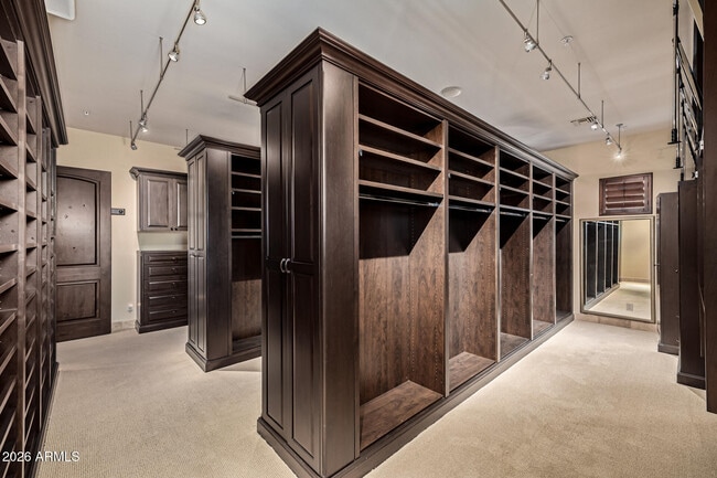 Building Photo - 8406 E Calle Buena Vista