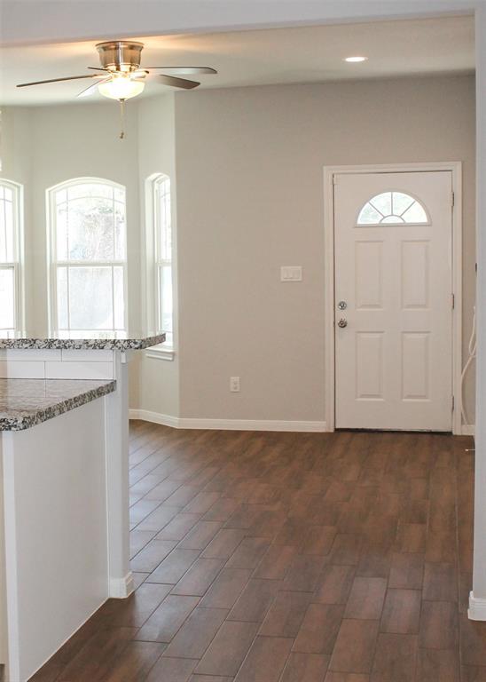 Building Photo - 396 Spooner St