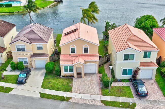 Building Photo - 6194 Buena Vista Dr
