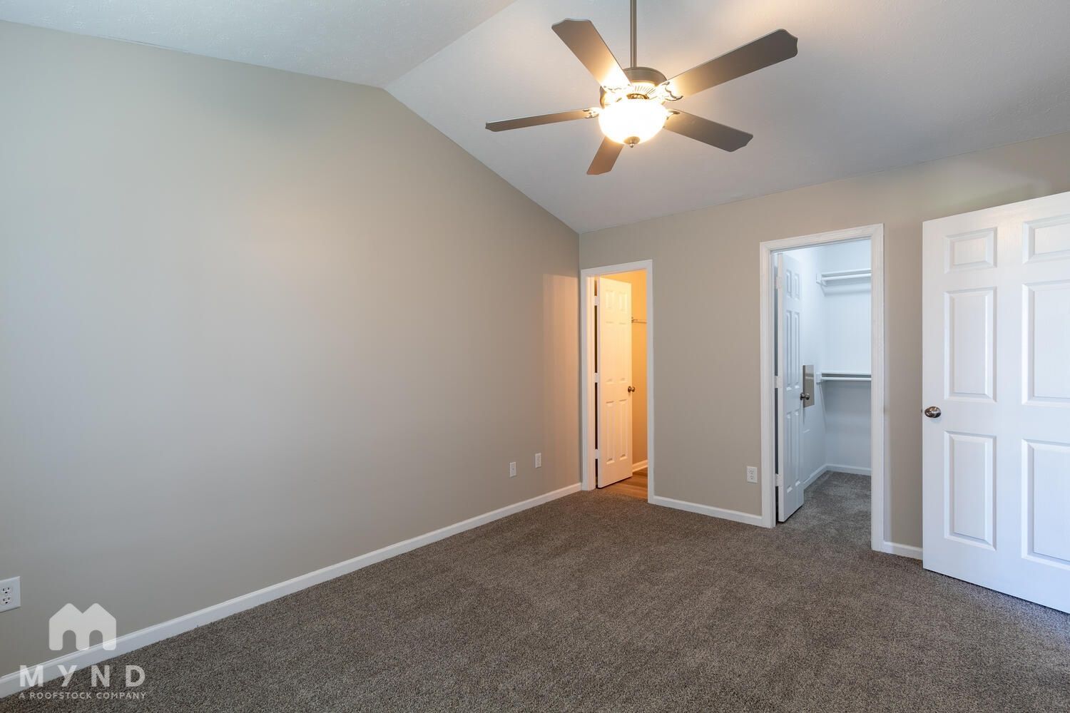 Building Photo - 2205 Autumn Creek Dr