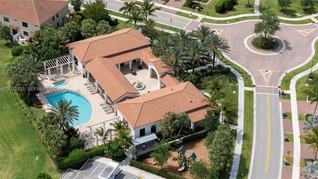 Building Photo - 10069 Brickhill Dr