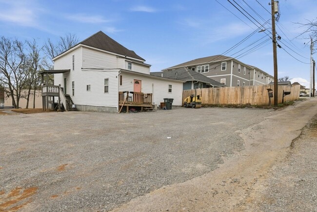 Building Photo - 2009 McCallie Ave