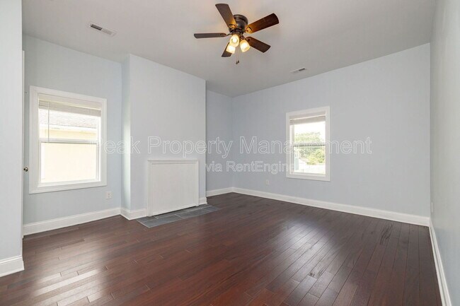 Building Photo - 2615 North Ave