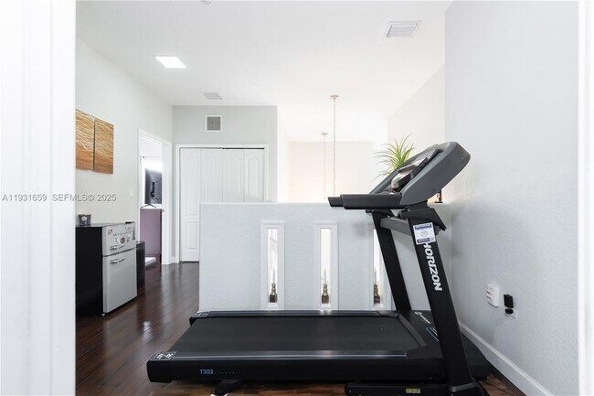 Building Photo - 18361 SW 154th Ave