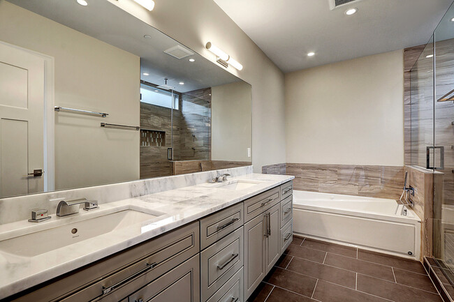 Master Bath - Double Sink - 216 5th Ave