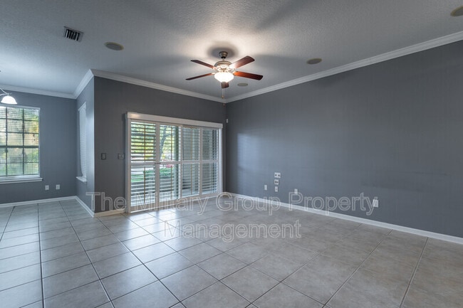Building Photo - 9777 Summer Grove Way W