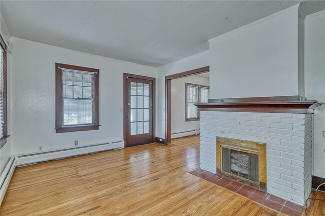 Building Photo - 4 Belford Dr