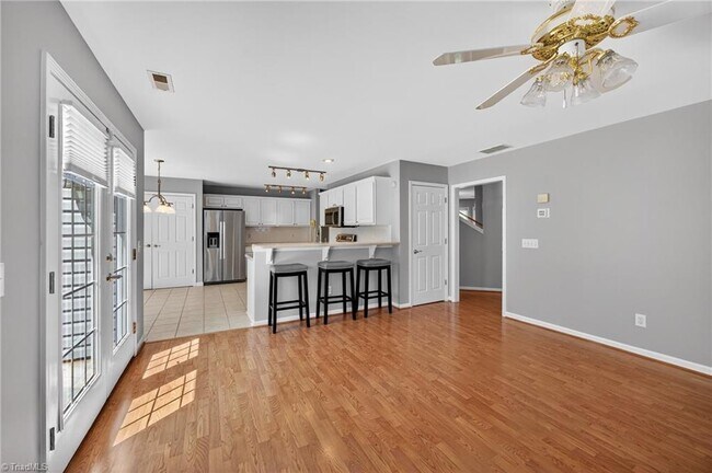 Building Photo - 4018 Berkshire Ct