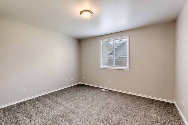 Building Photo - Remodeled Boise home with 4 bedrooms