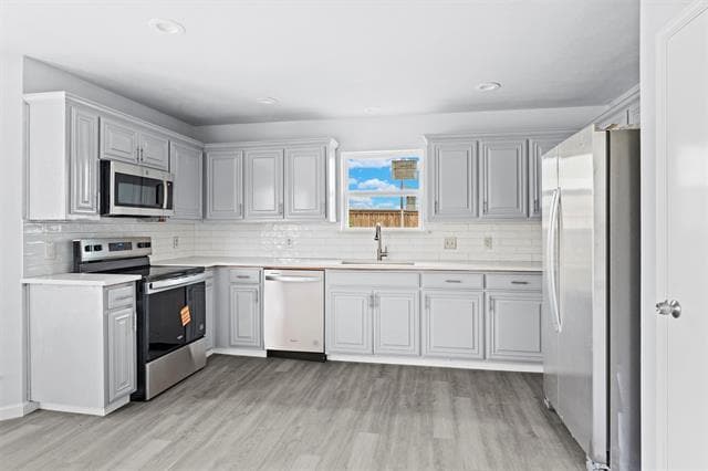 Building Photo - 619 White Swan Dr