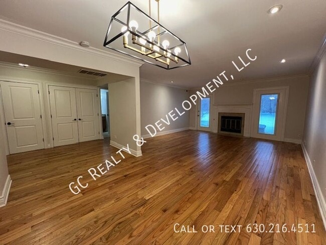 Building Photo - 925 Indian Boundary Dr