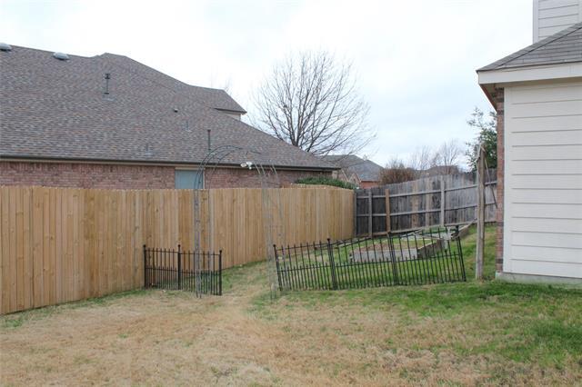 Building Photo - 13360 Austin Stone Dr