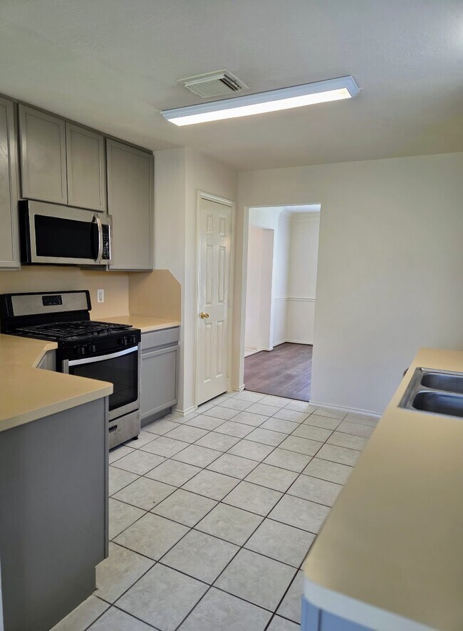 Building Photo - 21706 Haverbay Ct