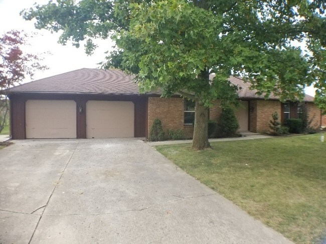 Primary Photo - 6265 Akron Dr