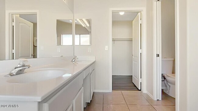 Building Photo - 13132 W Sheridan St