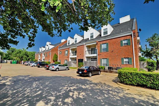 Building Photo - 3701 Cedarplaza Ln