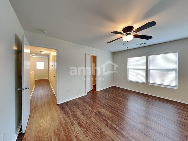 Building Photo - 4400 Kiddle Ln