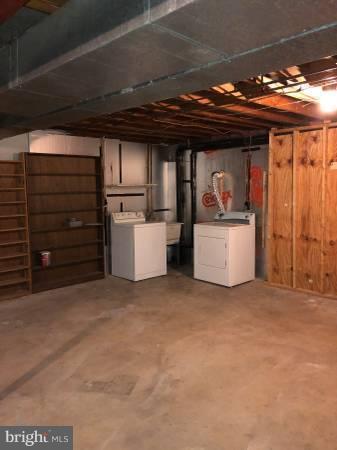 Building Photo - 488 Norvelle Ct