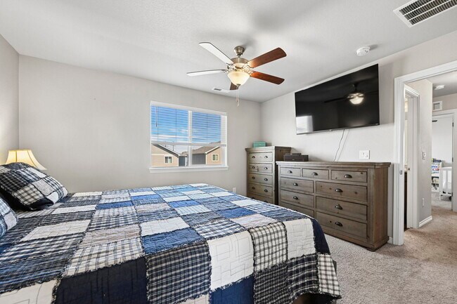 Building Photo - 6437 Vedder Dr
