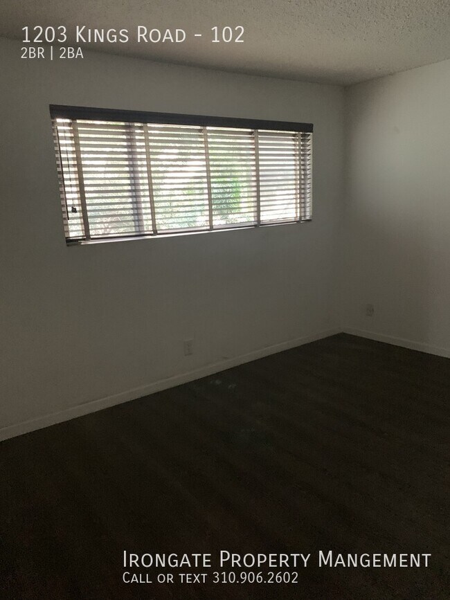 Building Photo - 1203 Kings Rd