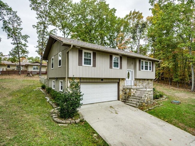 Primary Photo - Plenty of Storage and Fenced in yard!