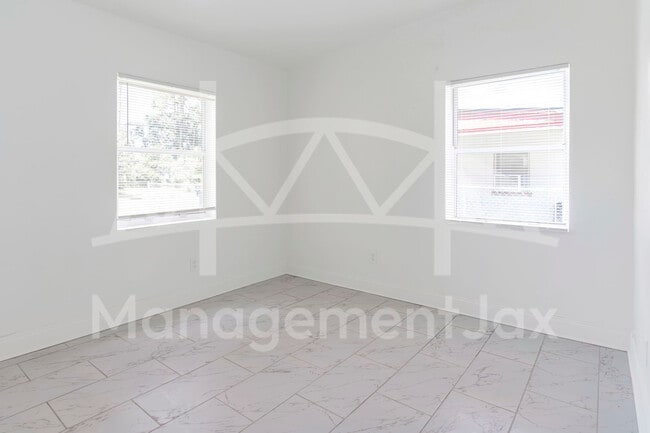 Building Photo - 3622 Ardisia Rd